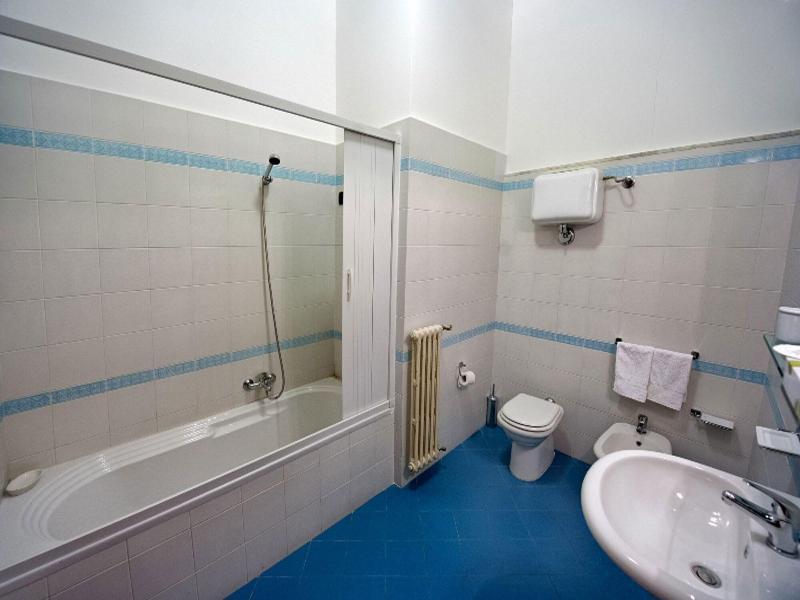B&B Piazza 300Mila Лечче Екстер'єр фото