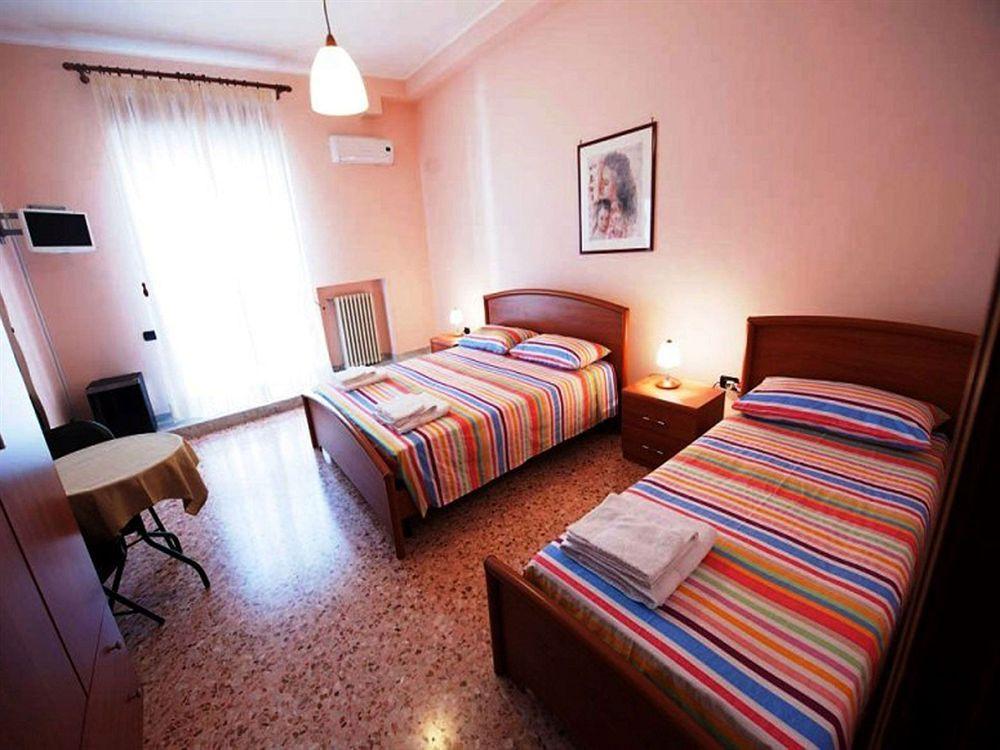 B&B Piazza 300Mila Лечче Екстер'єр фото